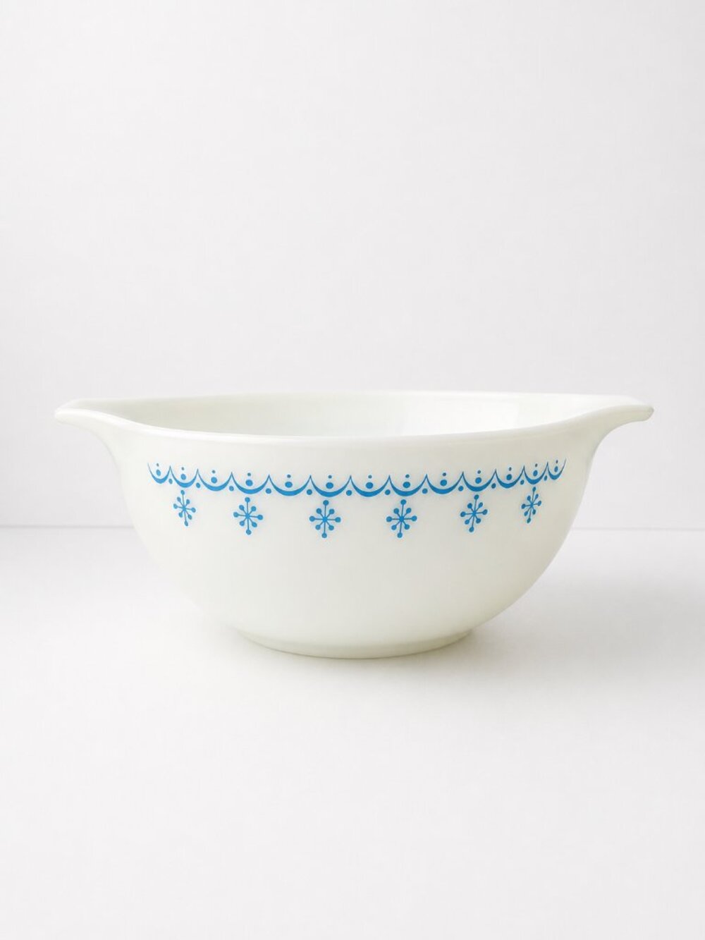 Vintage Pyrex 443 Blue Snowflake Cinderella Mixing Bowl 2.5 Qt Milk Glass